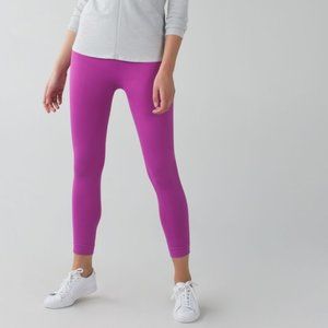 Lululemon Zone In Crop  Raspberry Size: 4